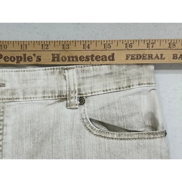 Chicos Platinum Denim Jeans Size 2 (34x30) Ultimate Fit Flare Leg Tan Wash READ - Picture 6 of 9